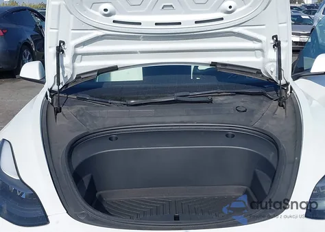 2022 Tesla Model 3 из США, поврежденный, VIN 5YJ3E1EB9NF337502